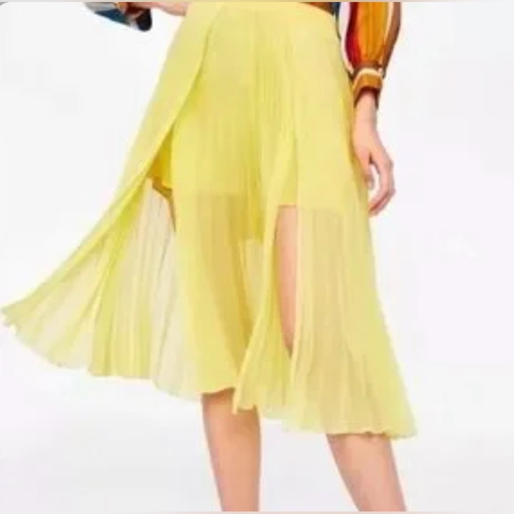 Zara Women Yellow Skirt With Short Underneath Size XS